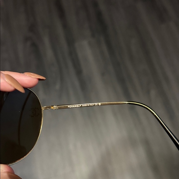 Chanel crystal CC shield sunglasses - Picture 6 of 13